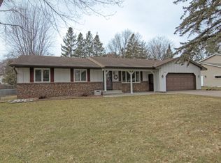 4735 Lorinda Dr, Shoreview, MN 55126