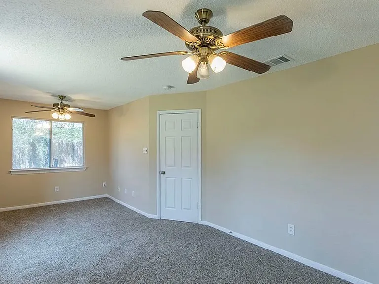 802 Antelope Trl — Photo 6