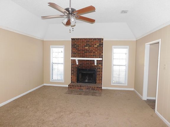 3rd image of 5871 Lake Port Dr