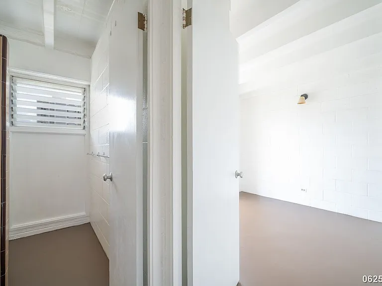 629 Piikoi St #L — Photo 13