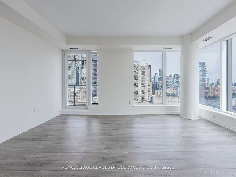 28 Freeland St #1307 — Photo 6