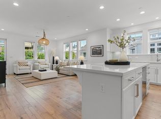 130 Loch Lomond Dr, San Rafael, CA 94901