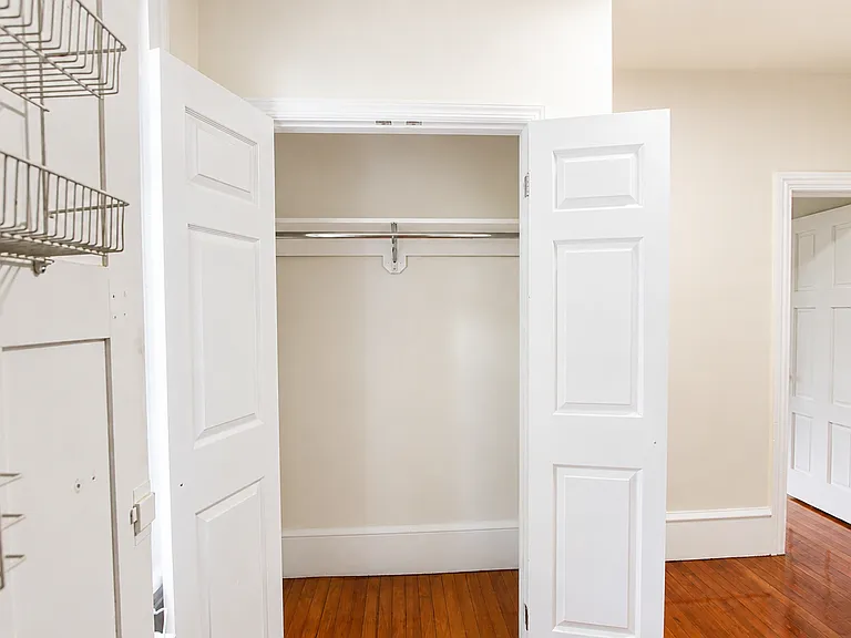 102 E Mount Airy Ave — Photo 12