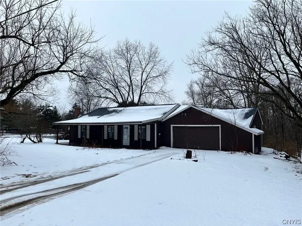 4021 East Rd, Cazenovia, NY 13035