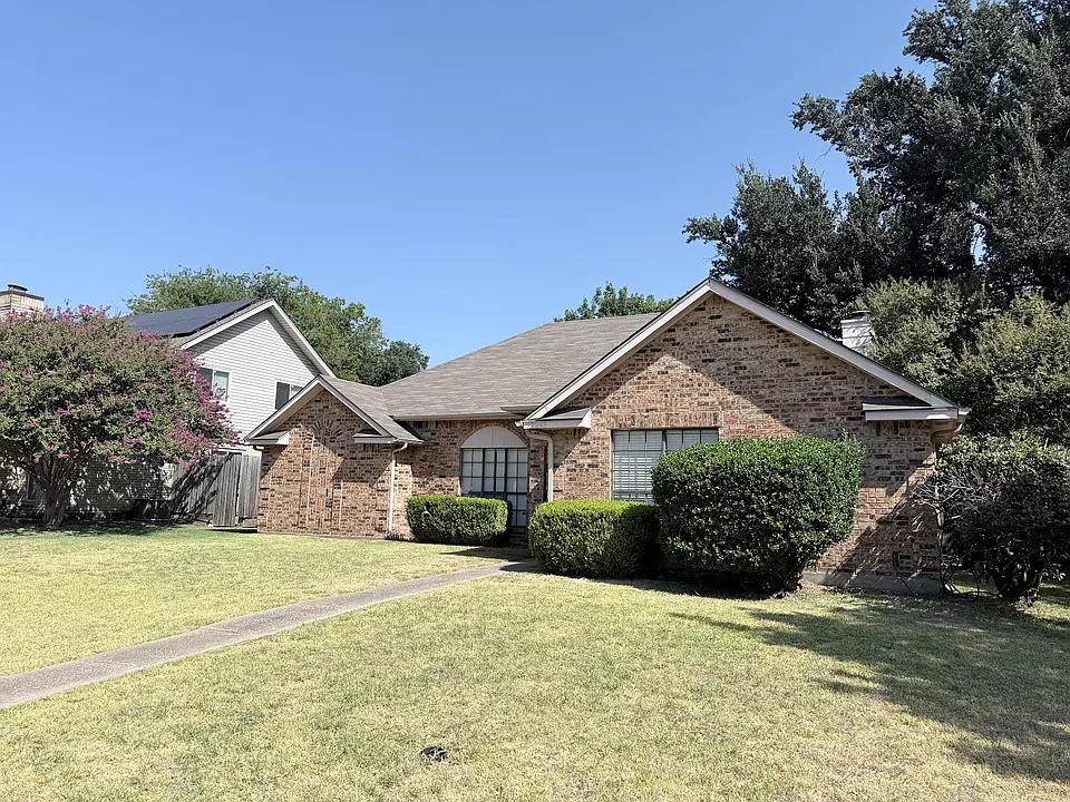 3213 Sailmaker Ln