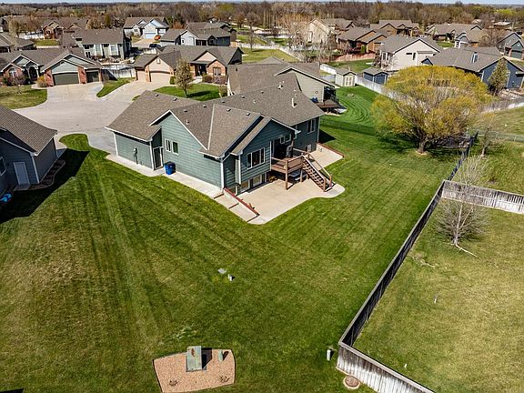 2nd image of 542 S Fawnwood Ct