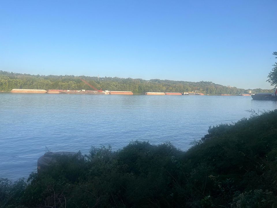 2nd image of 6807 River Rd