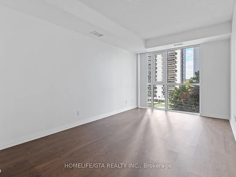 101 Erskine Ave #420 — Photo 17