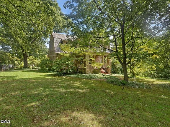 5th image of 216-204 Hawthorne Rd