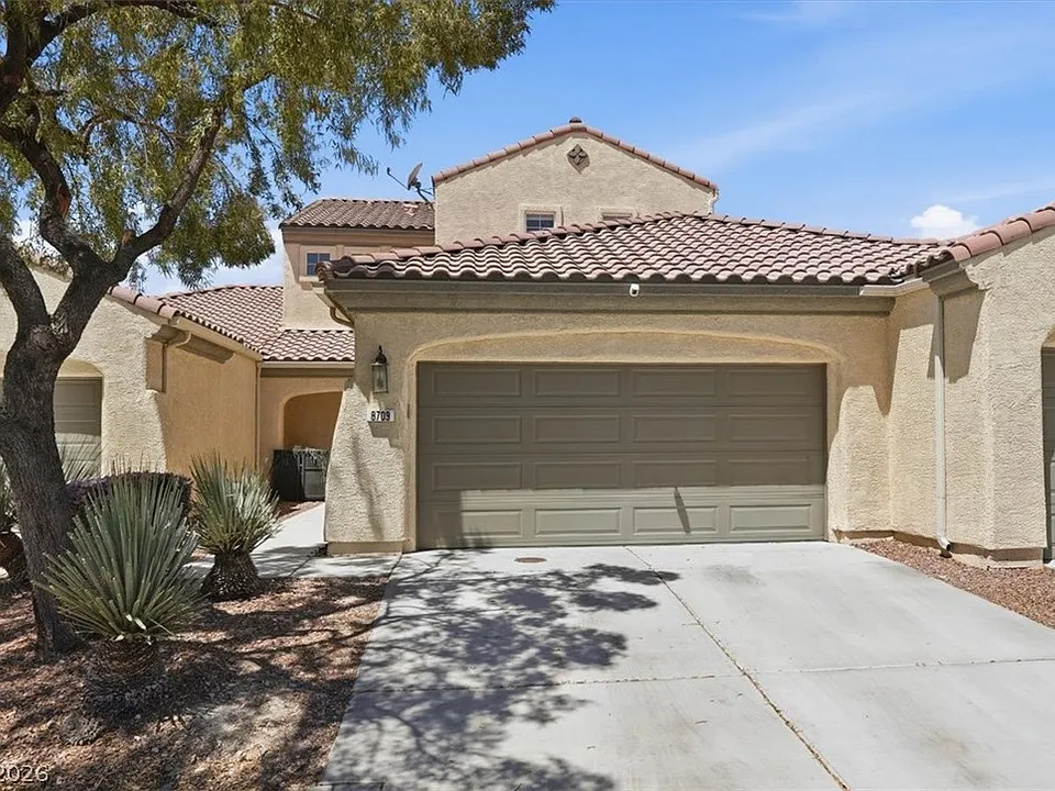 8709 Echo Grande Dr