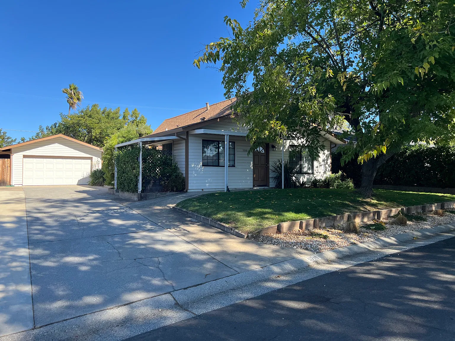 5719 Francis Dr — Photo 1