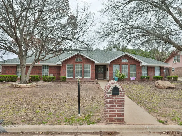 1 Olympic Cir, Abilene, TX 79606