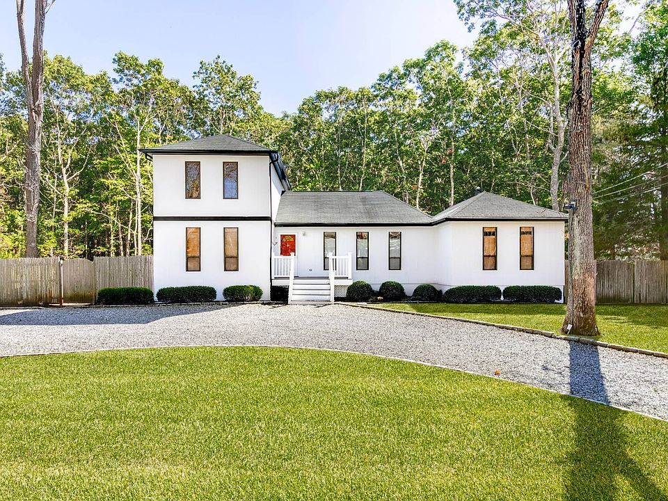 1st image of 51 Sherwood Ln