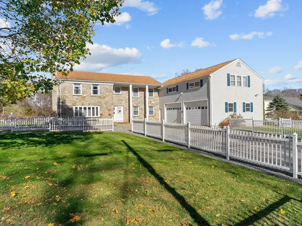 763 Wood St, Swansea, MA 02777