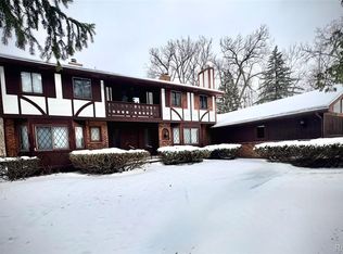 1250 Club Dr, Bloomfield Hills, MI