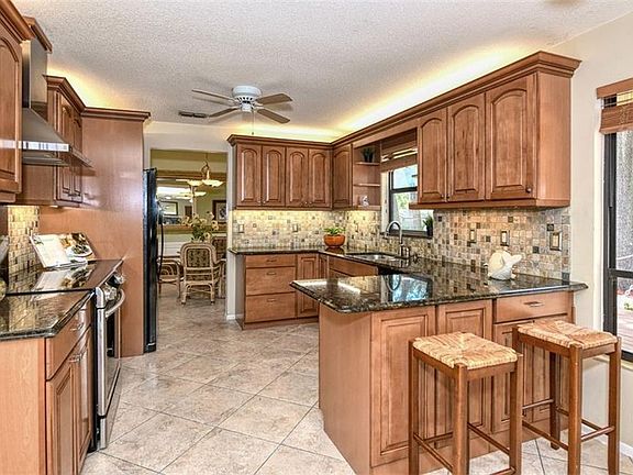 5th image of 5326 Bent Oak Dr