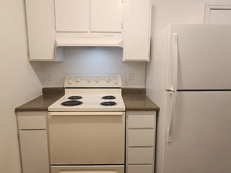 Eastern View Terrace Apartments — Photo 19