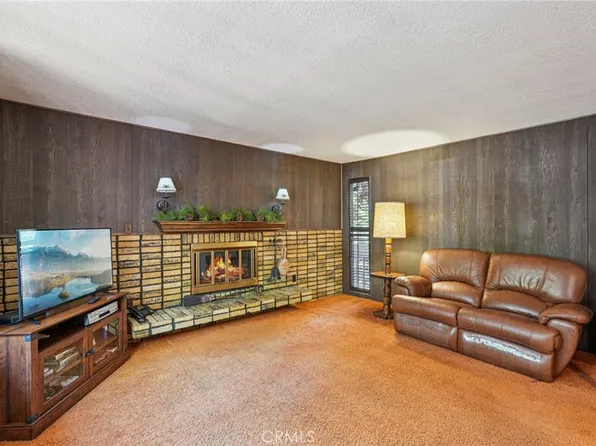 25830 State Highway 189, Twin Peaks, CA 92391