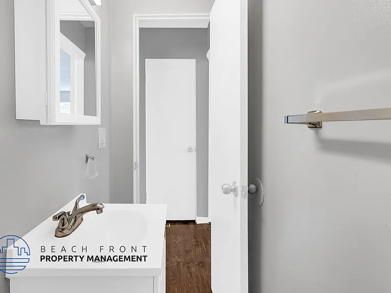 Prada Pointe Apartments — Photo 9