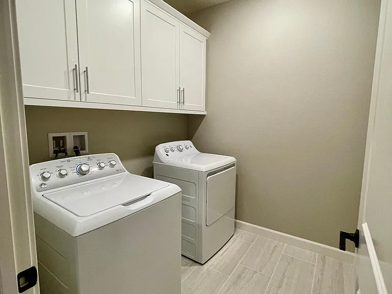 11002 Logan Way — Photo 14