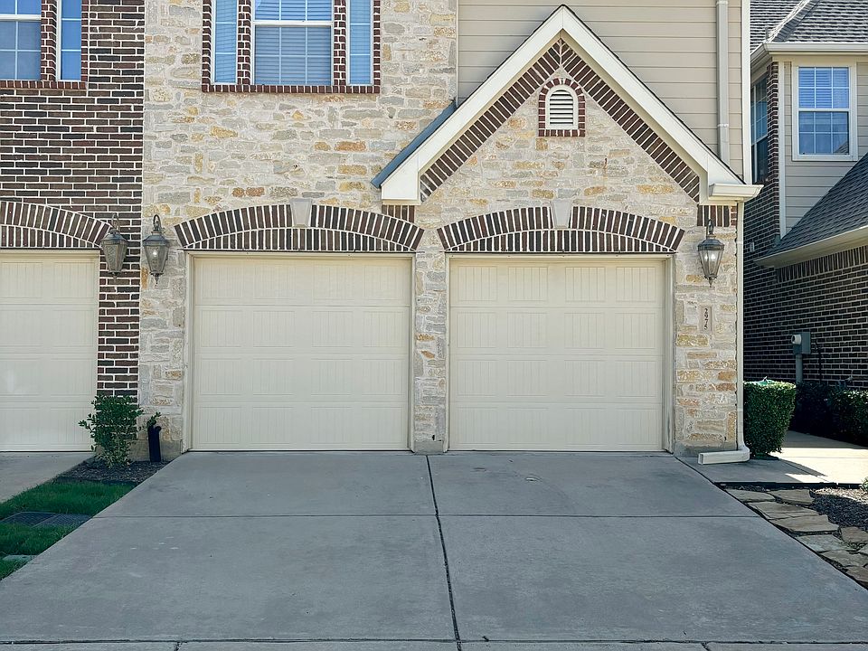 1st image of 2975 Sicily Way