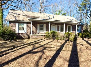 219 Woodland Heights Dr, Columbus, MS 39705