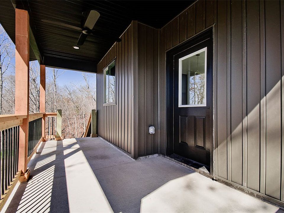 1st image of 11 Chatburn Ln