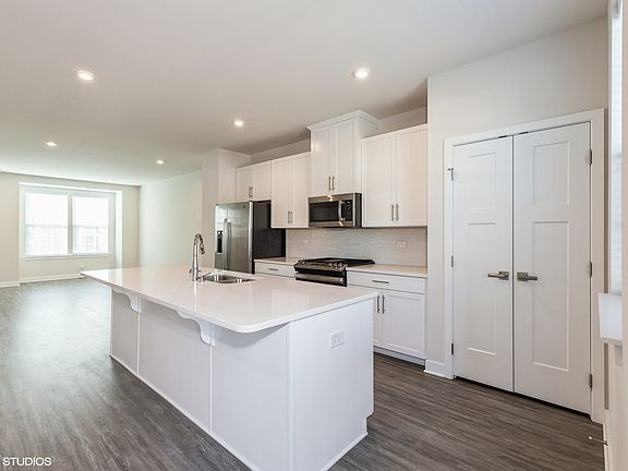 4th image of 10615 Paige Cir
