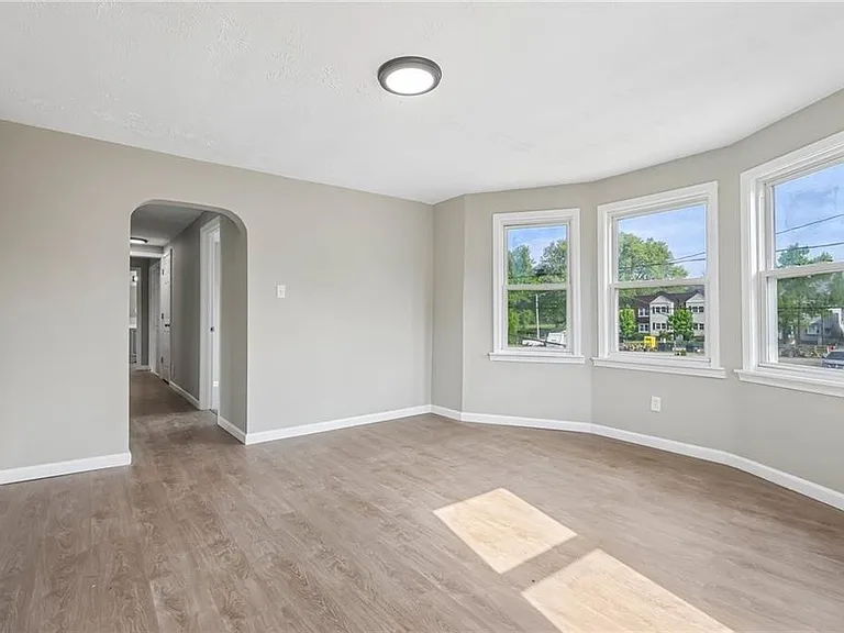 3535 Erin Ave #UP — Photo 8