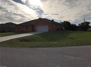 921 Acroft Ave, Lehigh Acres, FL 33971