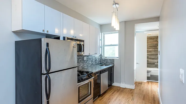 Rented by Nooklyn NYC LLC | media 12