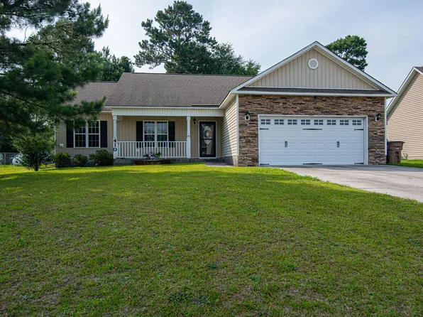 410 Jasmine Ln, Jacksonville, NC 28546