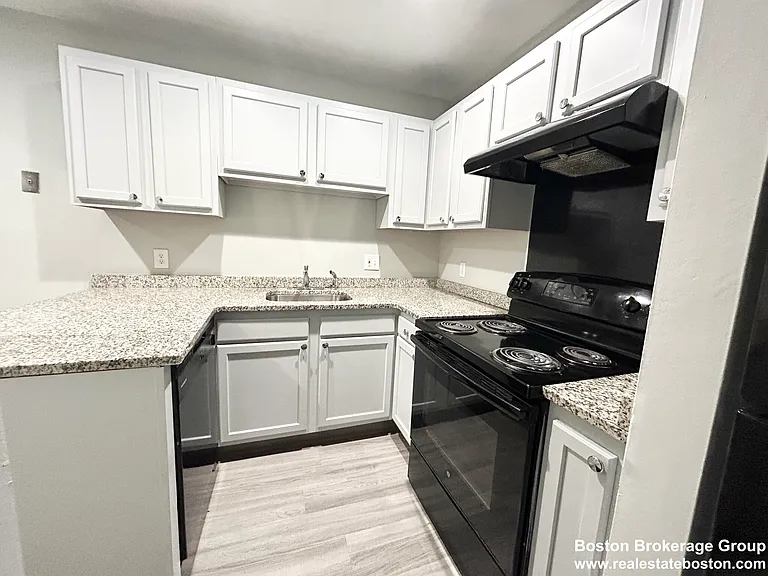 15 Ruggles St #2 — Photo 1