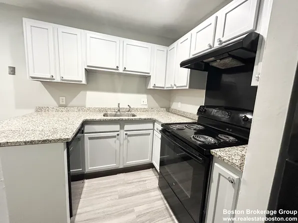 15 Ruggles St, Roxbury, MA