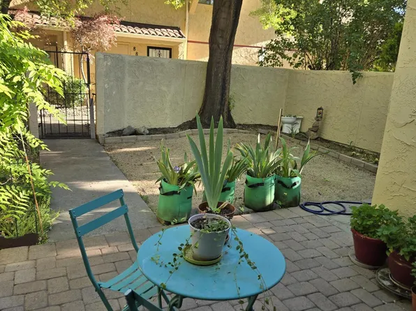 8790 Dixon Ln, Reno, NV 89511