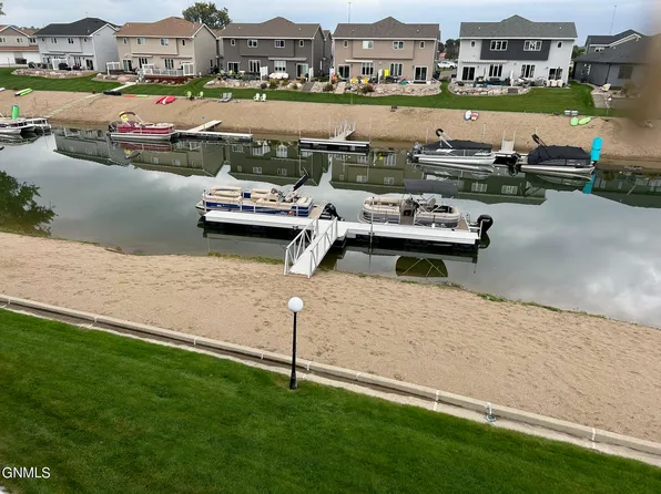 2318 Lexi Loop SE Unit 4, Mandan, ND 58554