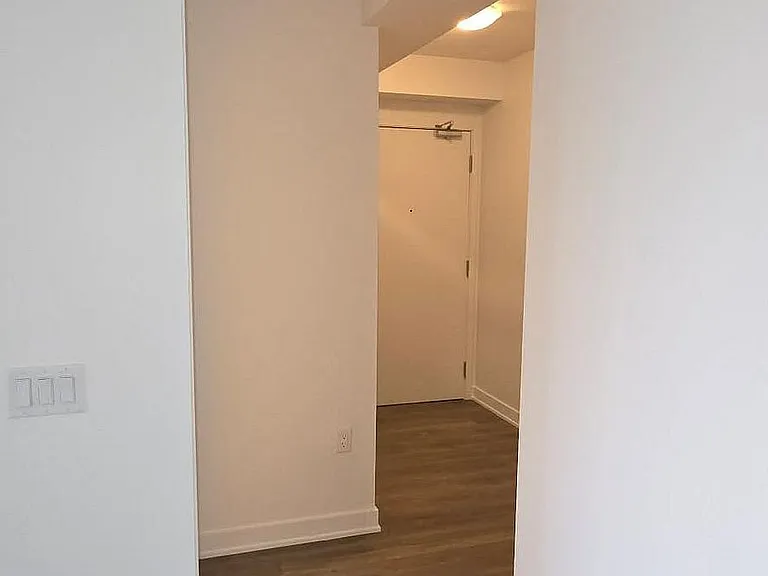 195 Redpath Ave #2212 — Photo 2