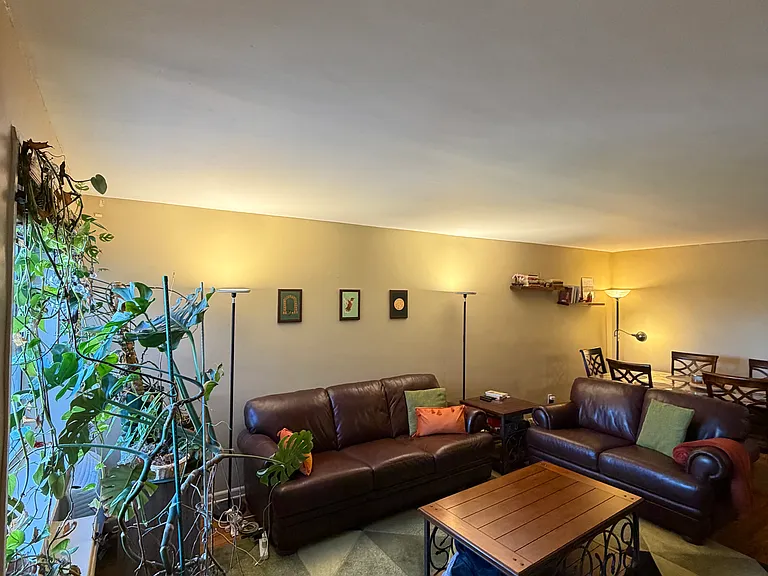 100 Lincoln Ave — Photo 1