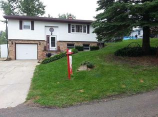 112 Maquoketa St, Anamosa, IA 52205