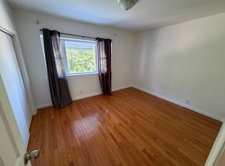 2707 S 9th St, Philadelphia, PA 19148