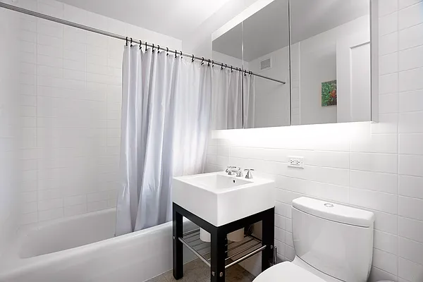 Rented by Oxford Property Group | media 7