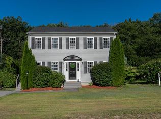 240 Acropolis Rd, Lowell, MA 01854