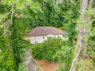 3049 Clarendale Dr NW, Atlanta, GA 30327