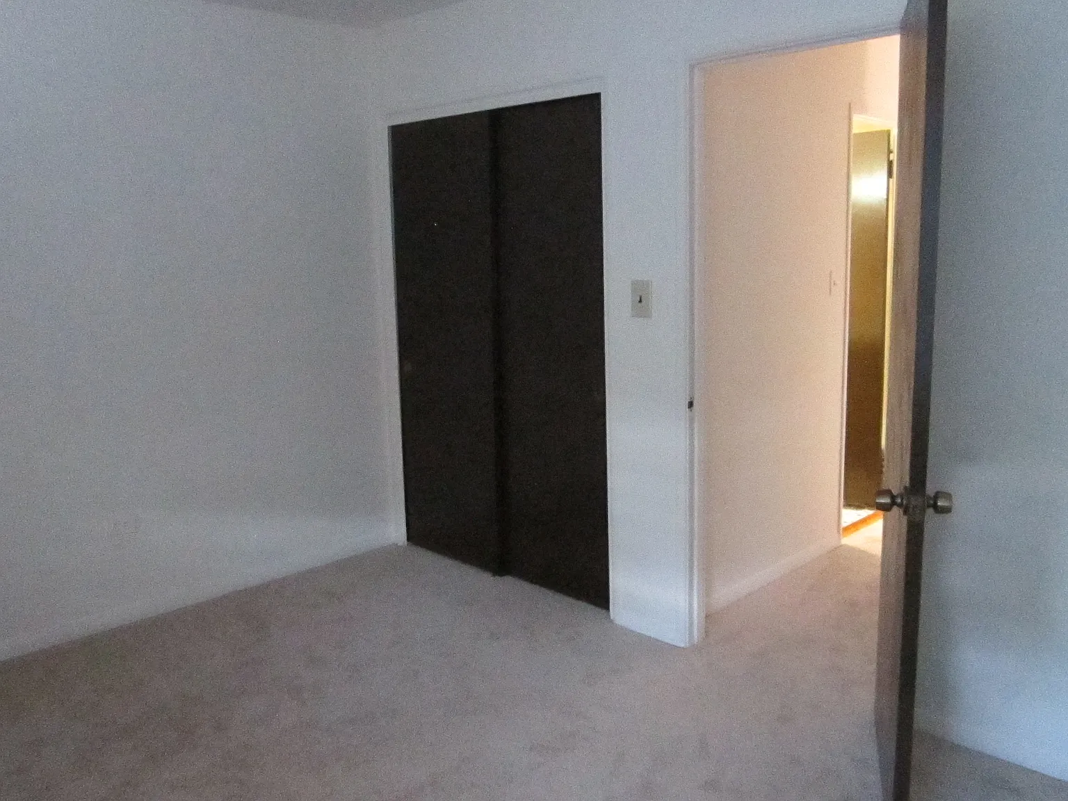 365 Oak Street — Photo 3