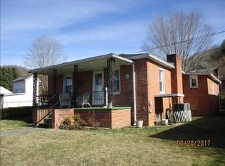 303 Center St, Richlands, VA 24641