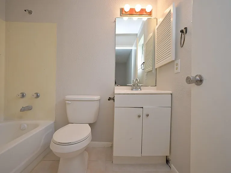 22523 Archibald Blair Ln — Photo 13