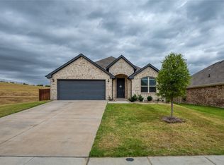 11816 Banana Ct, Fort Worth, TX 76108