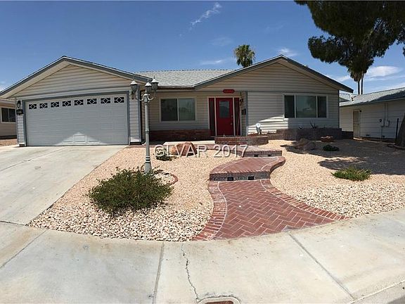 3rd image of 6928 Singing Dunes Ln