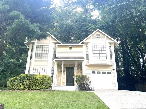 5032 N Woodbridge Trl, Stone Mountain, GA 30088