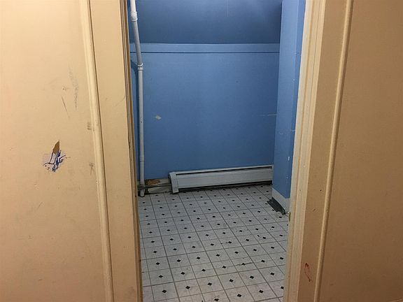 3rd image of 58 O Connell St